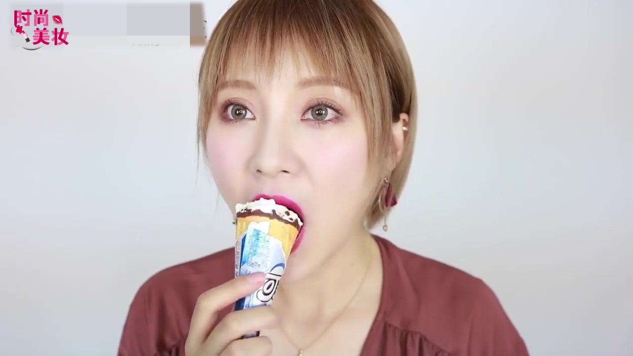 美妆教程涂唇釉,兰蔻美妆视频教程