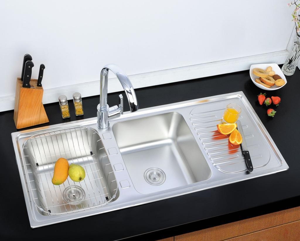 石英石水槽和304不锈钢水槽哪个好,水槽要选304的吗