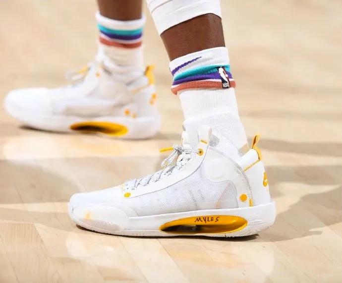 nba球员上脚郭艾伦球鞋,nba上脚球鞋米切尔科比