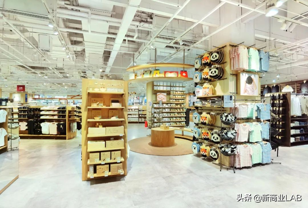 无印良品在武汉的第一家店,武汉无印良品最大的店