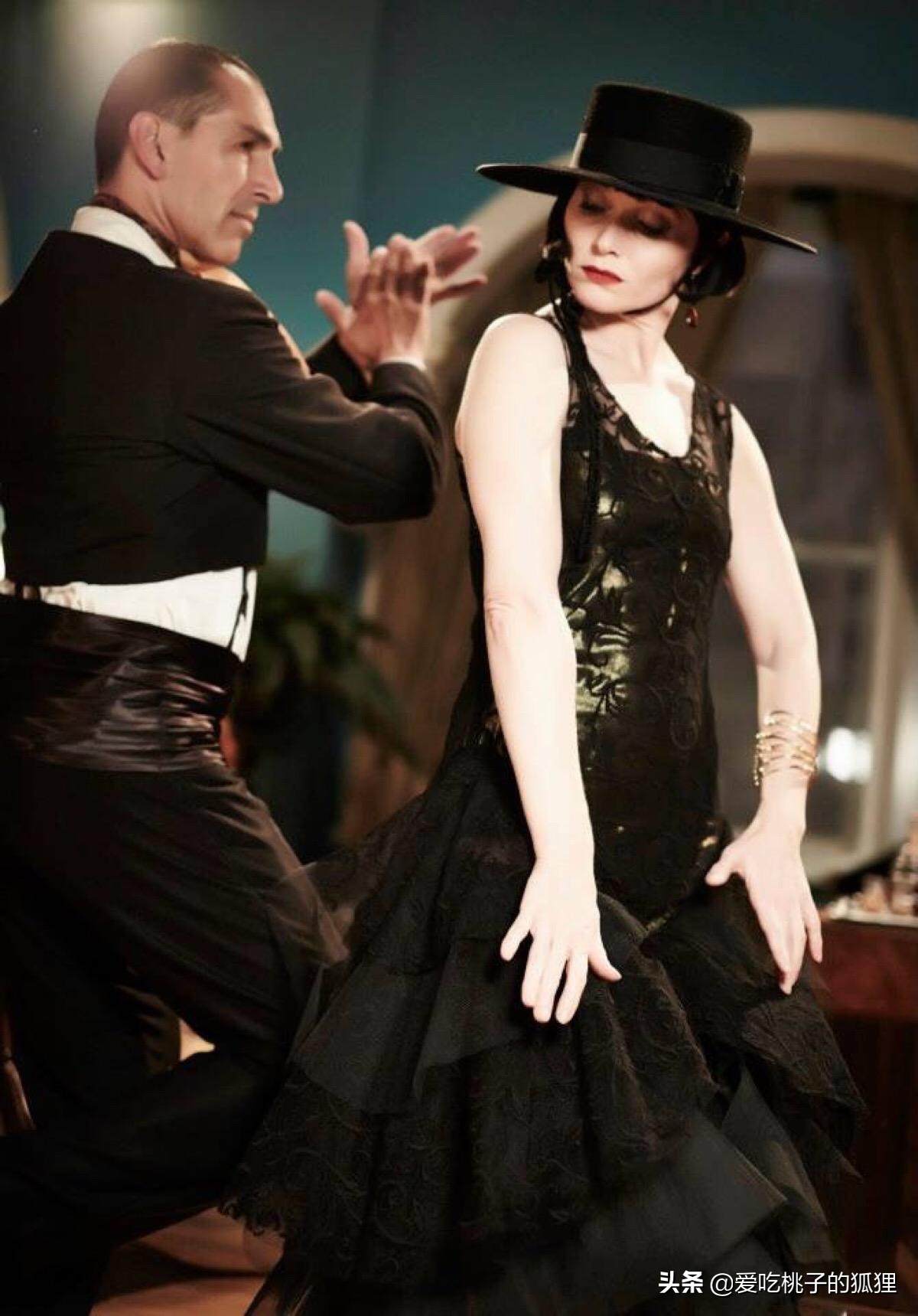 费雪小姐探案电影,费雪小姐探案日记