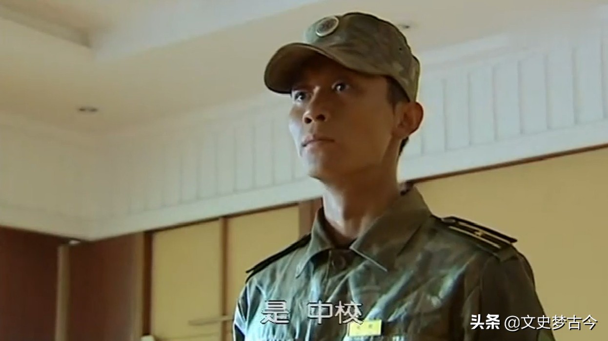 原著中吴哲是上尉还是少校,士兵突击吴哲个人简历