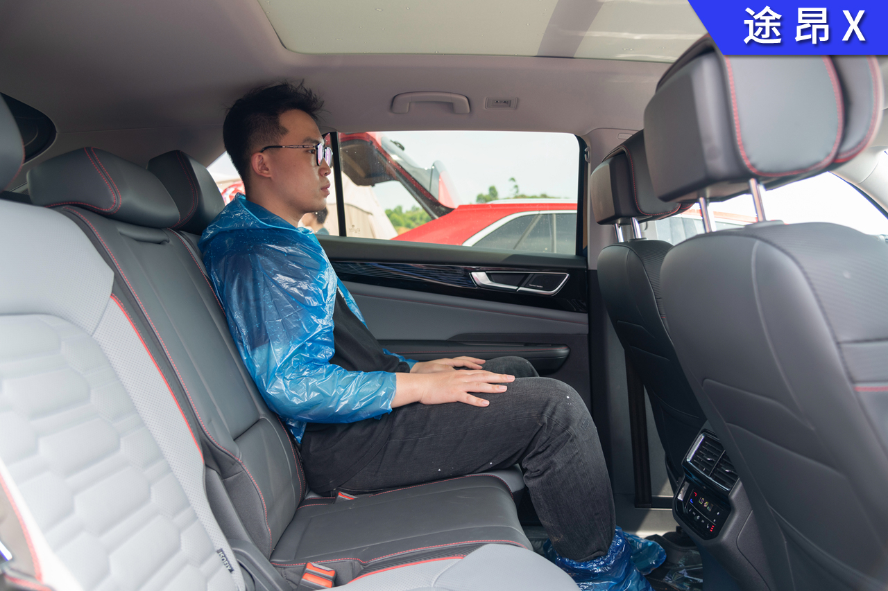 试驾｜全新途昂家族内饰终于改变，给躺平青年打个样儿