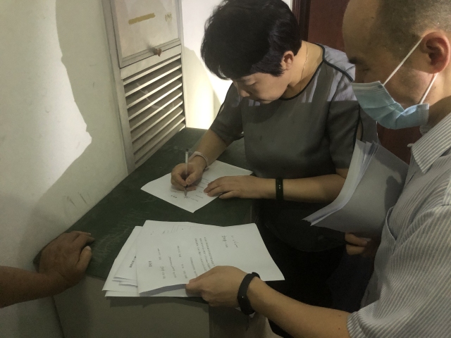 小区电梯大修还是换新,小区电梯老化更换电梯谁掏钱