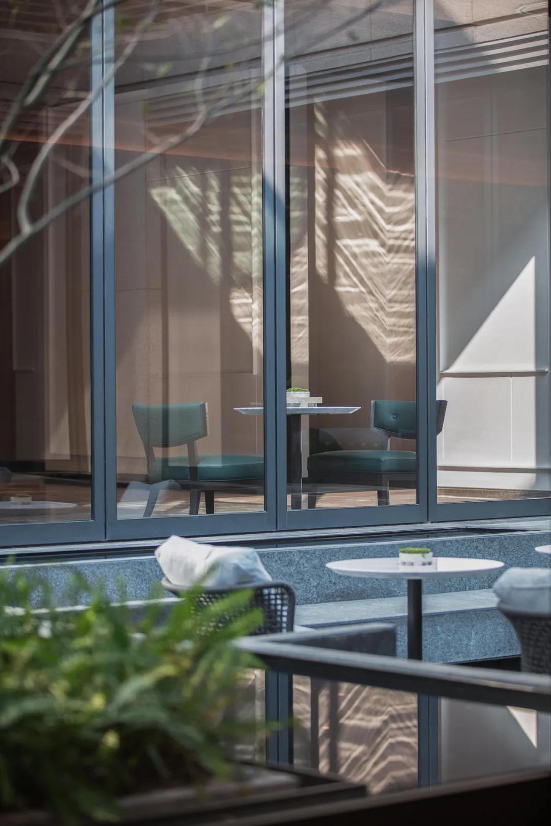 高于生活的封面资产，LightArt空间定义滨融美学