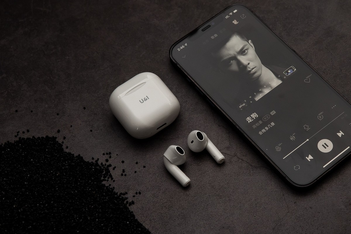 无感佩戴+HiFi音质组合,UI由我Mini上手体验