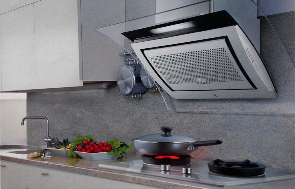 侧吸式油烟机和集成灶哪个实用,抽油烟机侧吸和集成灶哪个好