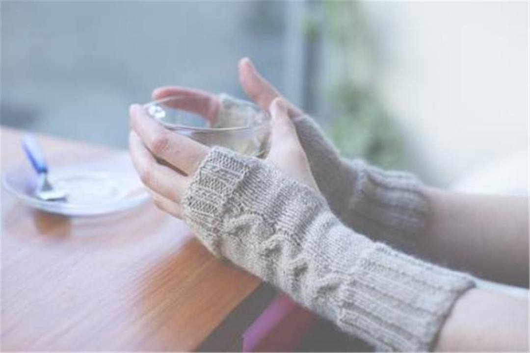 冬天手脚冰冷练的瑜伽体式,适合手脚冰凉练的瑜伽