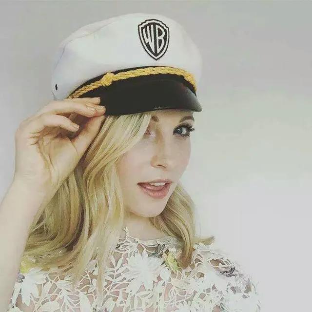 吸血鬼日记各个人物结局,吸血鬼日记最烦人的角色