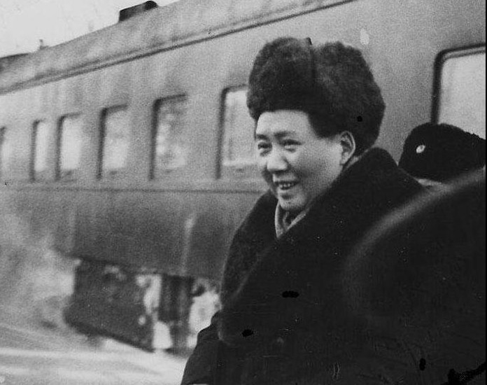 斯大林70大寿时，毛*东泽**为何送2万斤大葱萝卜白菜梨？别有用意