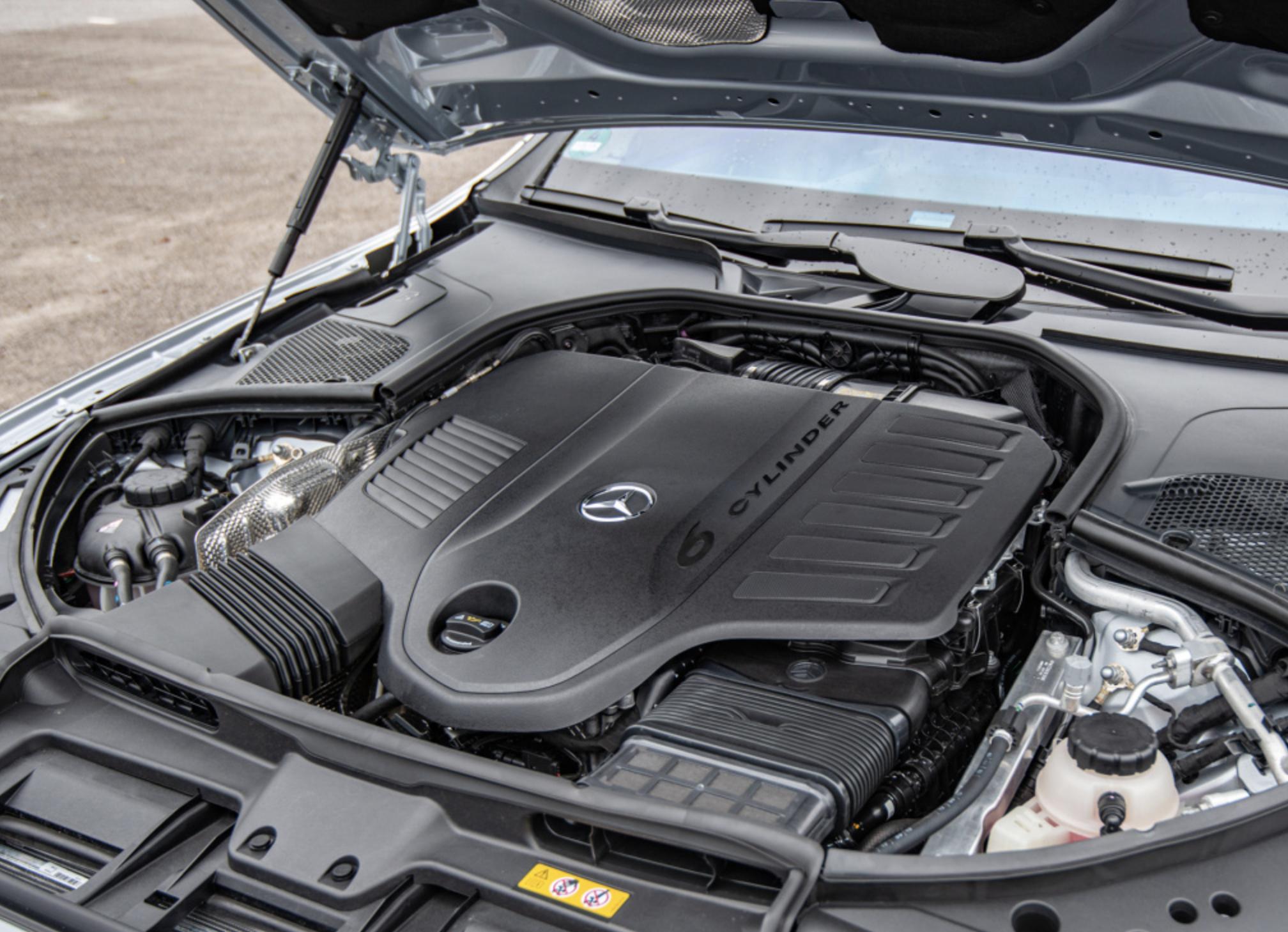 2024款奔驰轿车220落地价格,奔驰2809落地价