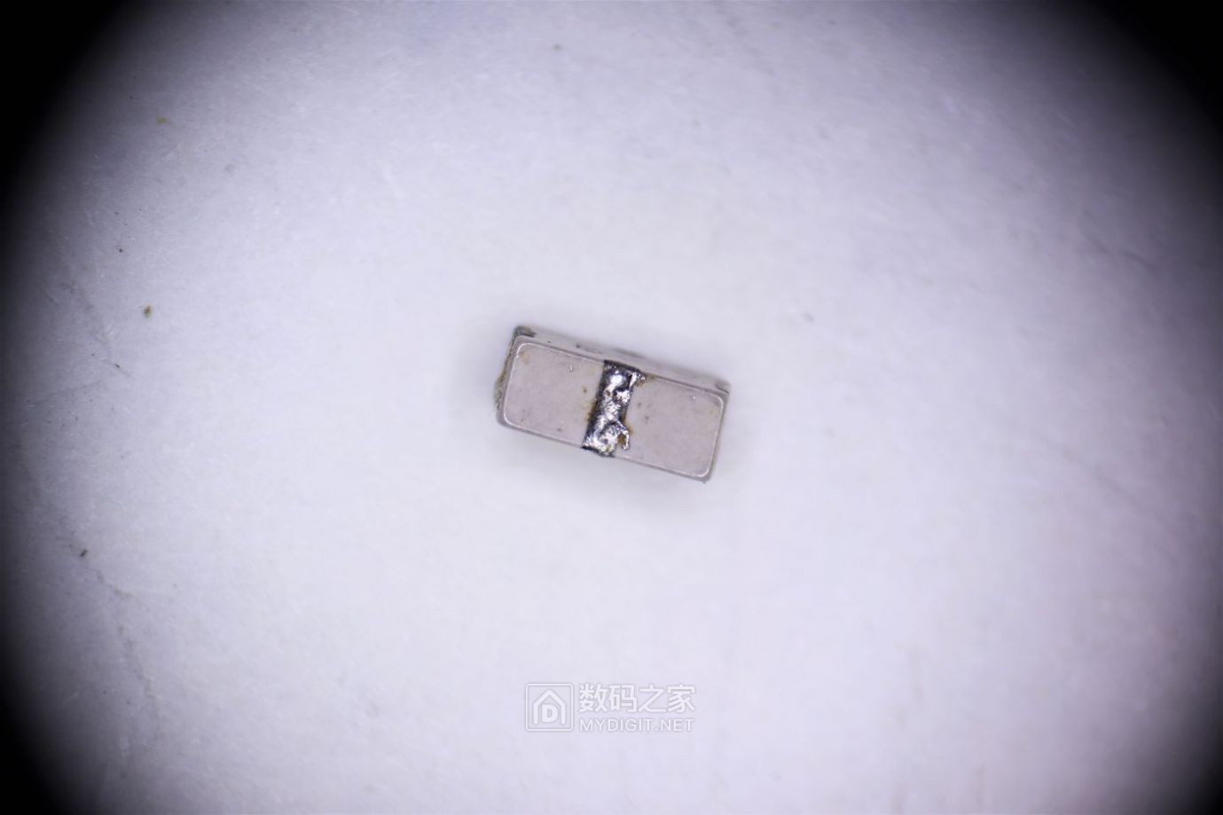 微观拆解：陶瓷滤波器和一个有源晶振，原理介绍及部件解析