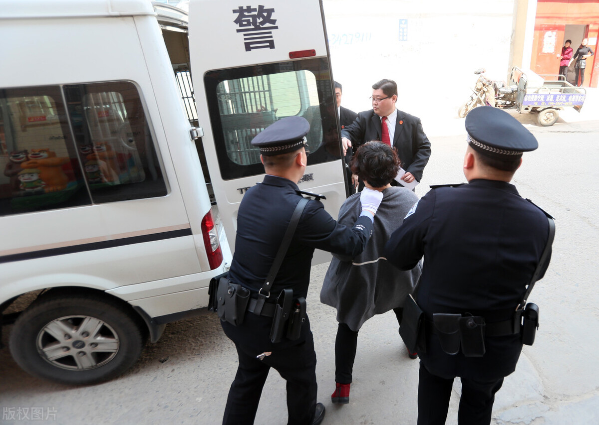 怎么应对欠钱不还的老赖,对付欠钱不还的老赖最好的办法