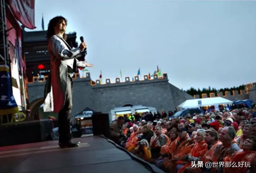 斥资3个亿,国外竟有个山寨中华古城:北京鼓楼、兵马俑……