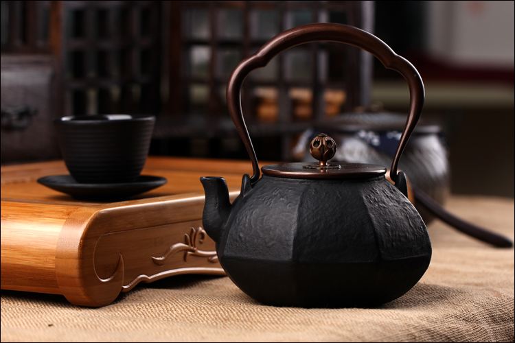 铸铁壶开壶,铸铁壶如何养壶