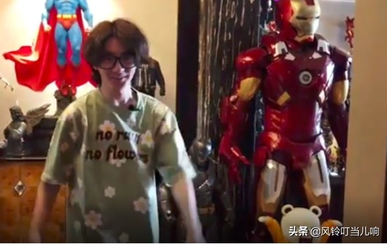 小伙花300万元买手办,小伙子花400万元买手办