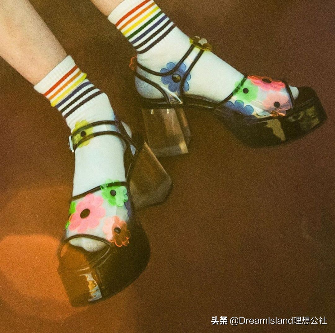 穿搭时尚明星同款,明星都在穿的超经典爆款