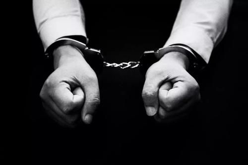 案例分析：13岁中学生夜宿男友家，被迫与男友发生性关系