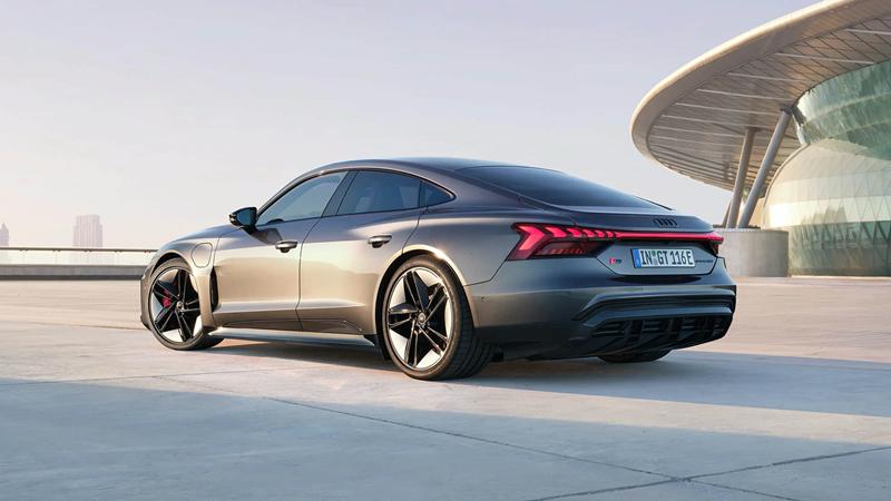 奥迪将在哪一年停产所有燃油车,奥迪宣布2033年将停售燃油车