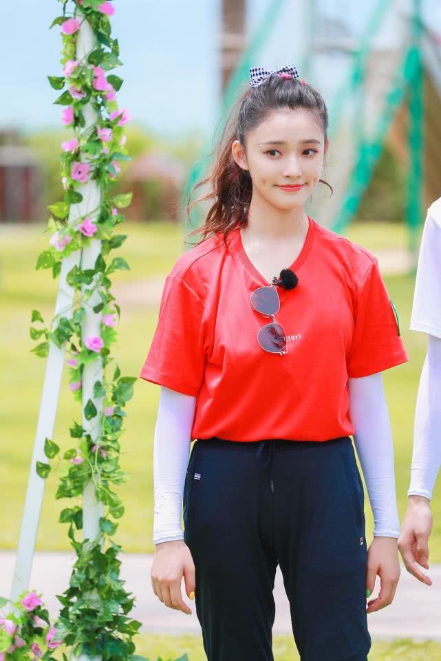 林允从普通到艺人,星女郎林允怎么选出来的