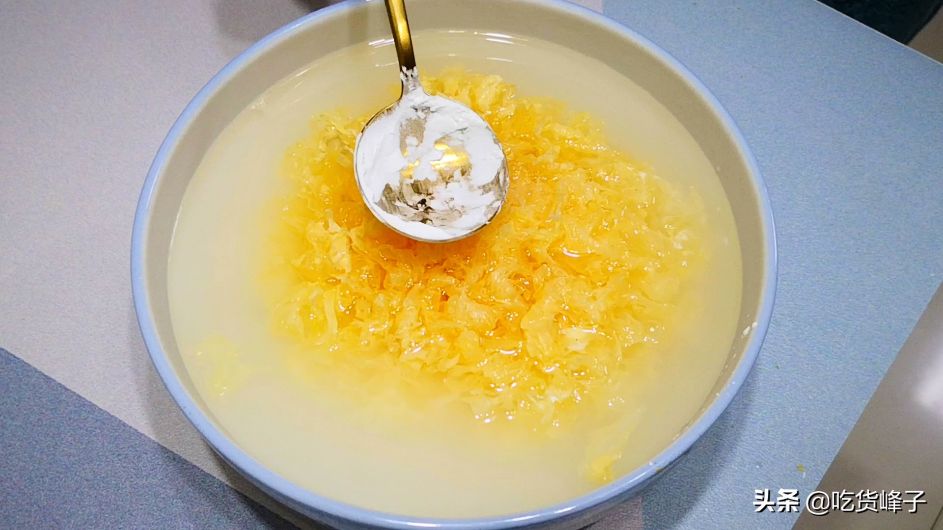 煮银耳防止溢出,煮银耳记住两点出胶快