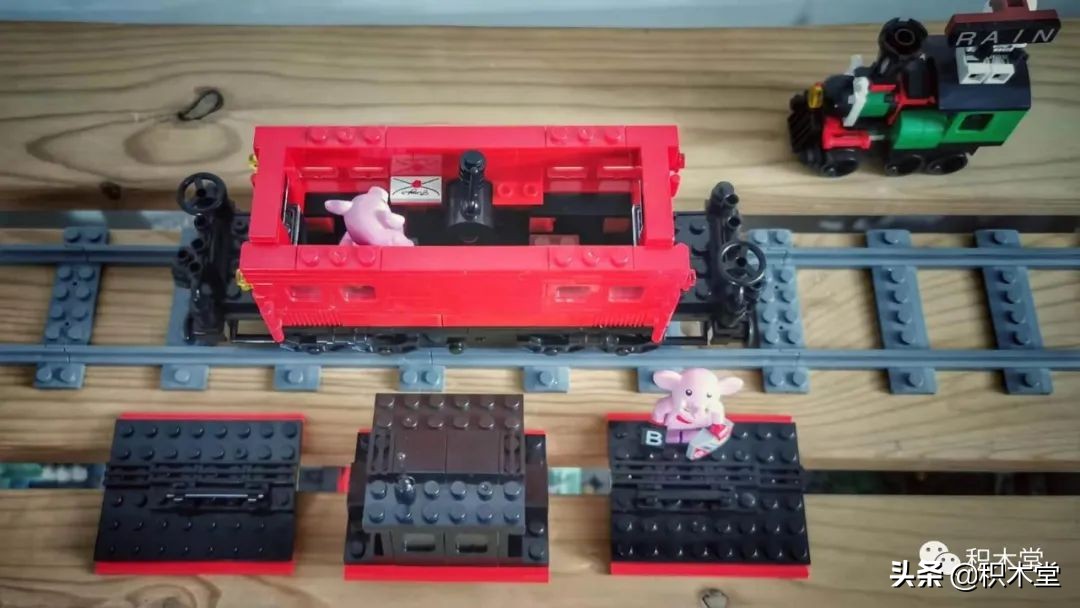 乐*官高**方套内moc最多的一款10183