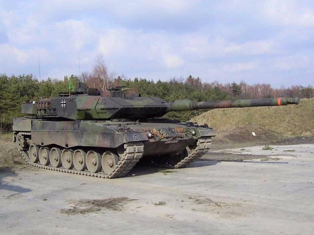 德军被法军暴打,德军俘虏被暴打