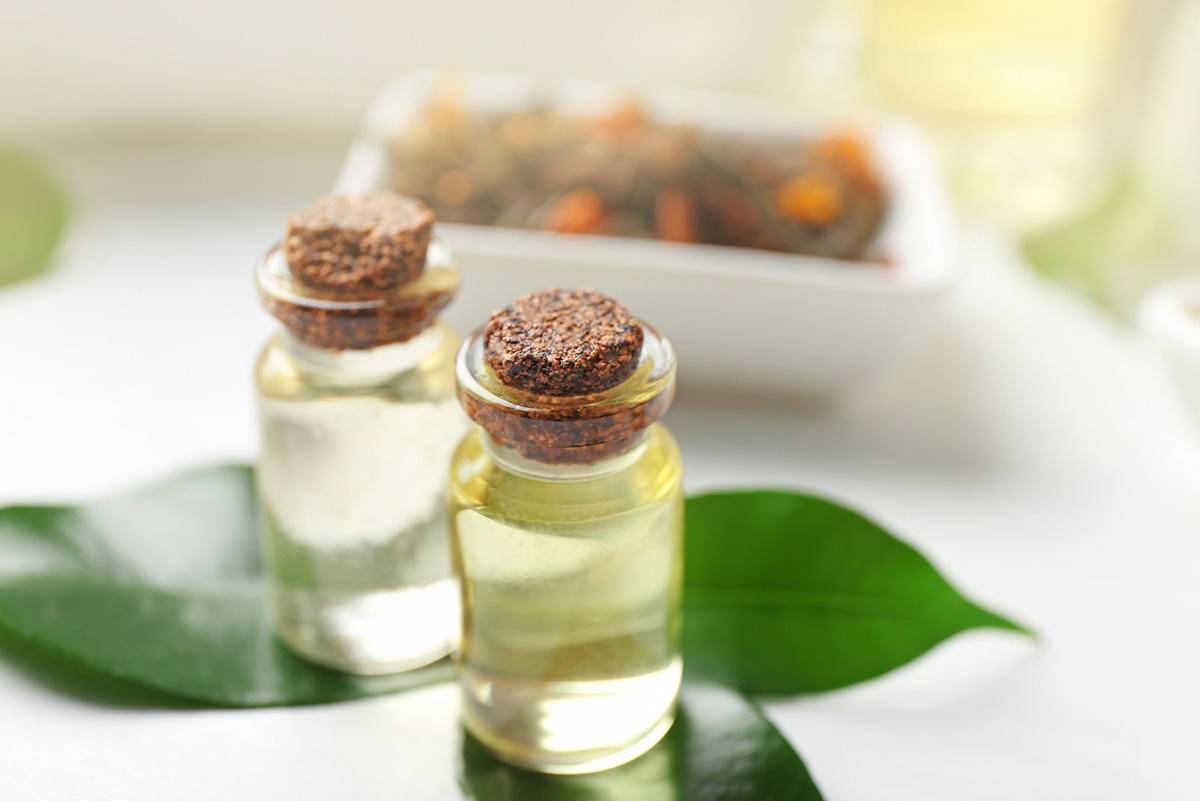 祛痘印用什么精油比较好,祛痘印精油在什么步骤用