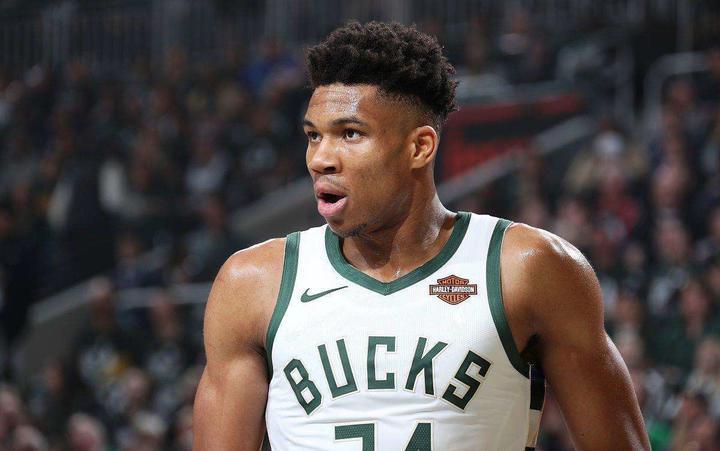 字母哥齐达内式头撞瓦格纳被驱逐，赛后却后悔了！他会被禁赛吗？