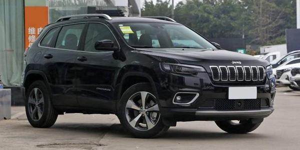 这款车2.0t带四驱百公里仅8.8秒,这才是良心b级车16万2.0t加8at