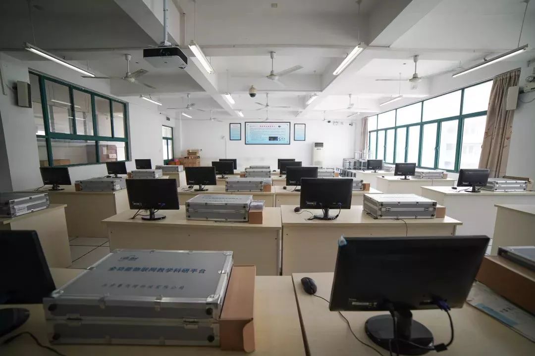 院系风采|你想了解的-信息工程学院,都在这儿