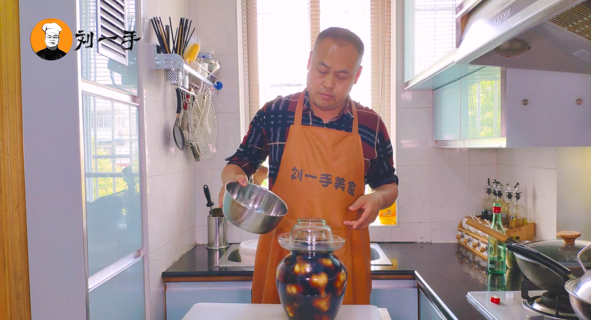 一分钟学会腌糖蒜,腌糖醋蒜详细教程