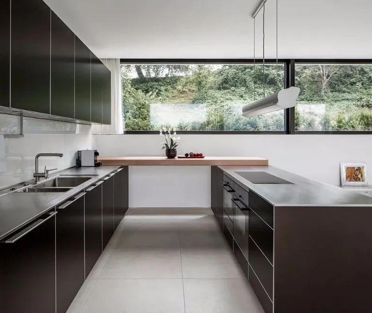 大落地窗已经落伍了，画框试的窗户美的像一幅画！