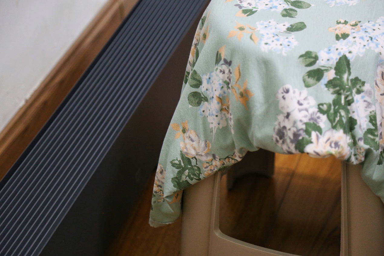 踢脚线智能电暖器,米家石墨烯折叠踢脚线电暖器超薄