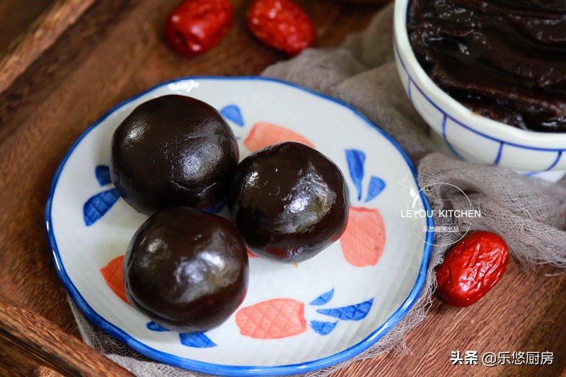 纯枣泥月饼无糖,枣泥馅有点稀可以做月饼吗