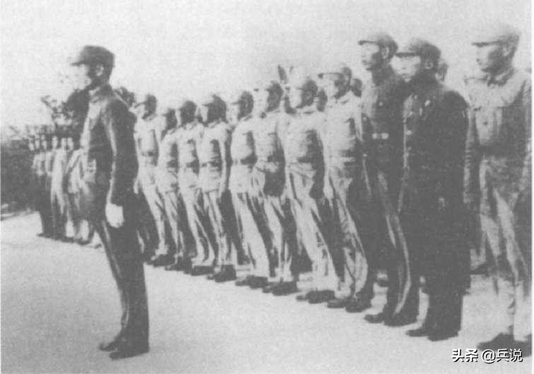 八百壮士最后结局:幸存不到百人,被蒋氏遗忘,解放后陈毅发补助