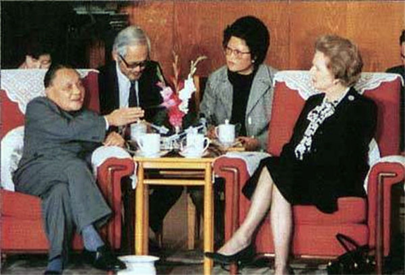 1984年*小平邓**说：对于台湾问题主张和平谈判，但不代表放弃*力武**