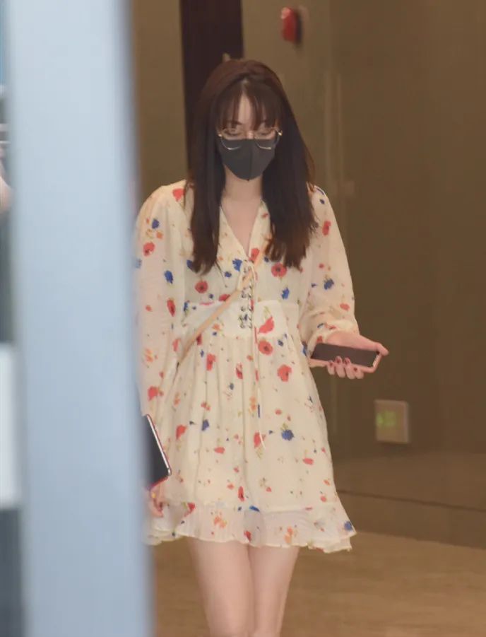 宣璐碎花连衣裙,宣璐连衣裙穿搭