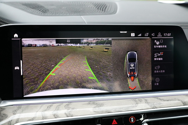 宝马x5深度评测进口f15,宝马x5m黑武士2021款内饰