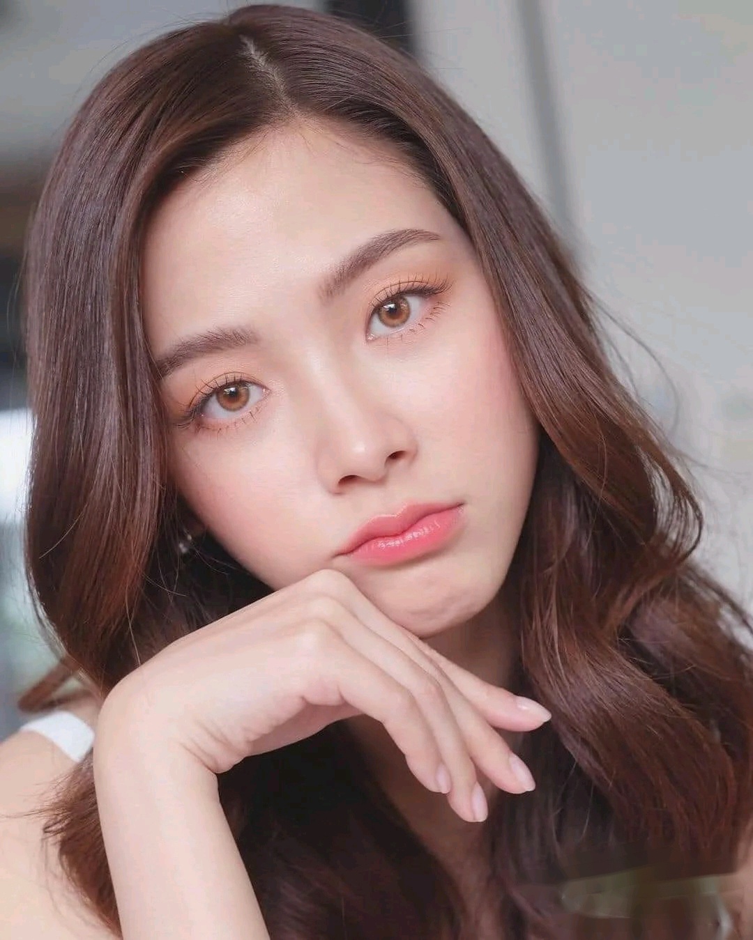 烫卷的头发干枯用什么洗发水好,发质干枯毛躁发型适合什么洗发水