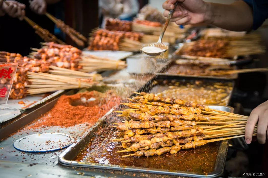 重庆玩儿10天多少钱,重庆玩儿一天多少钱