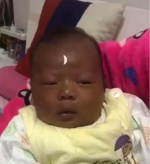 中国最黑的宝宝,最黑皮肤宝宝