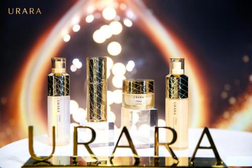 不负时光，不负自己URARA悠莱15周年时光盛典光华绽放