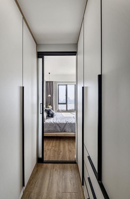 电视墙加长悬空一半,背景墙延长到阳台效果图