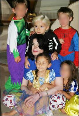 为什么说迈克尔杰克逊是天王巨星,迈克尔杰克逊巨星陨落之谜