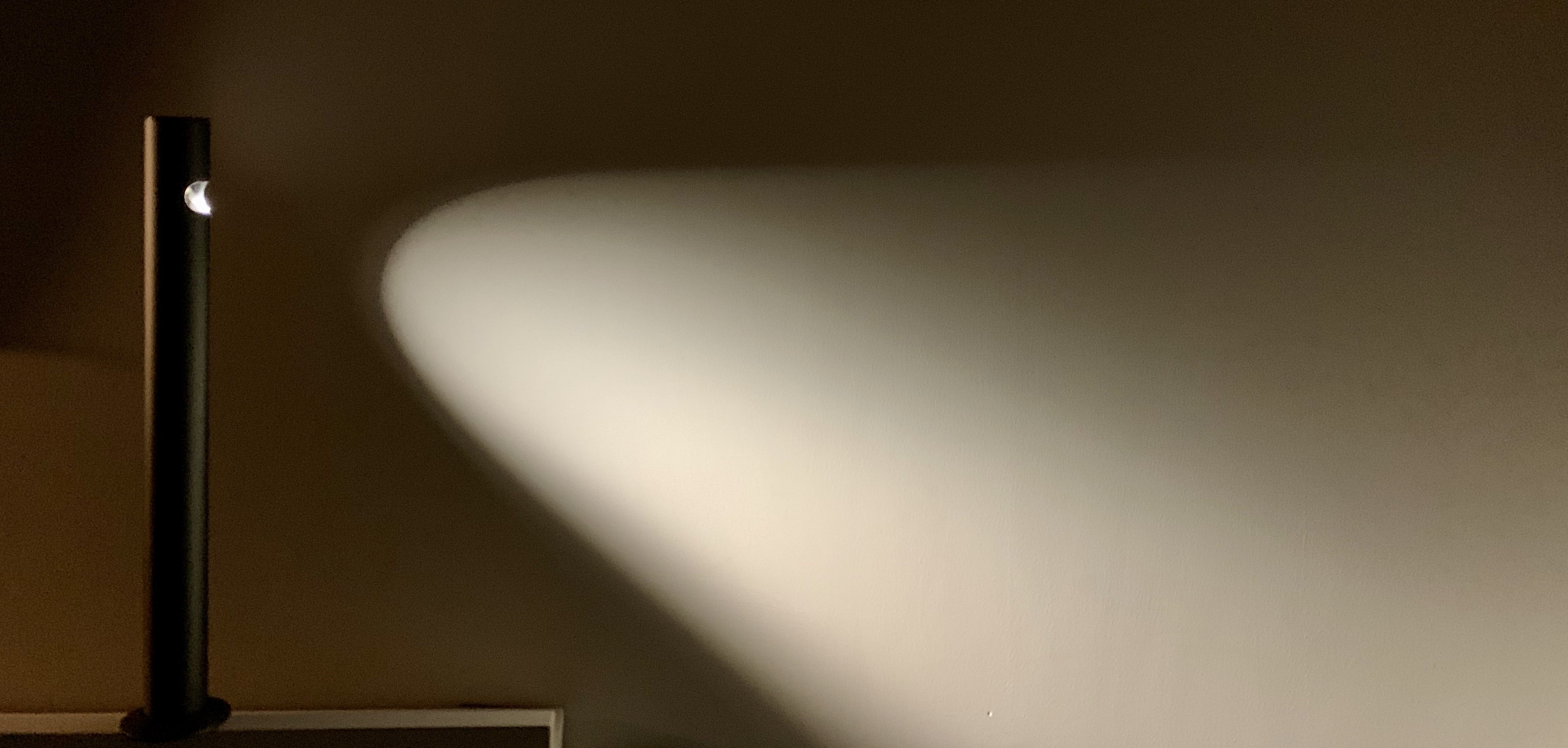 jya无线台灯智能版,jya台灯