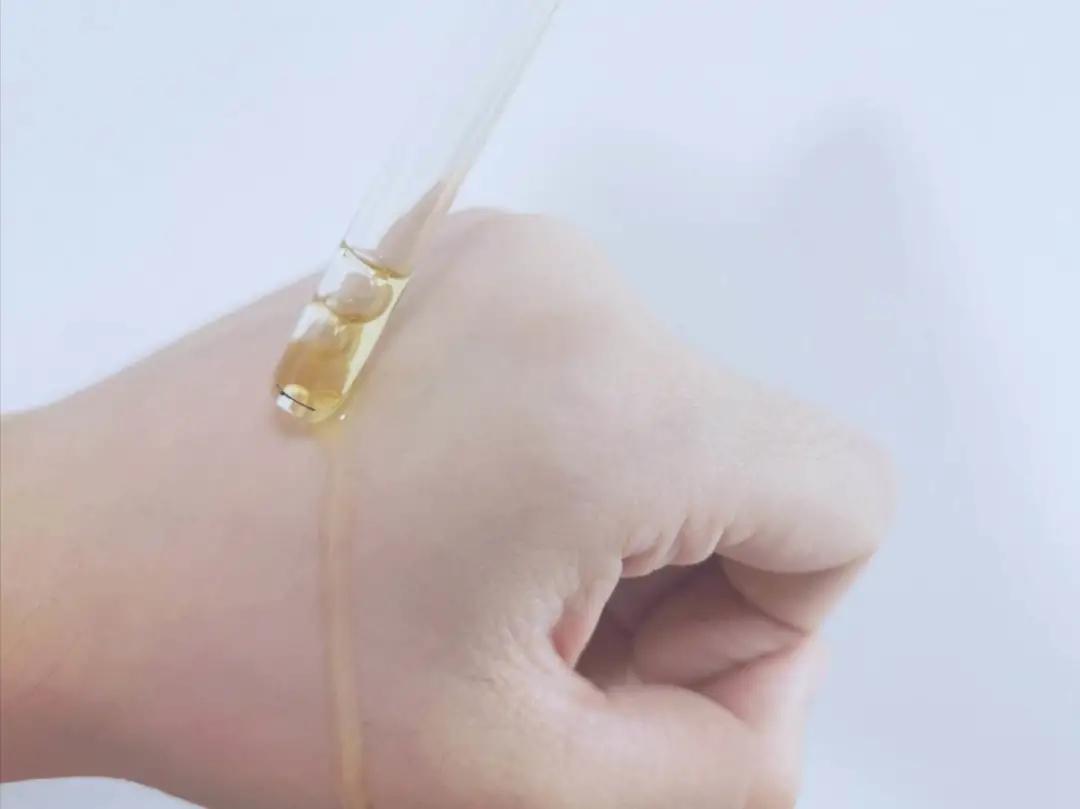 美白成分烟酰胺副作用,美白成分有哪些烟酰胺vc