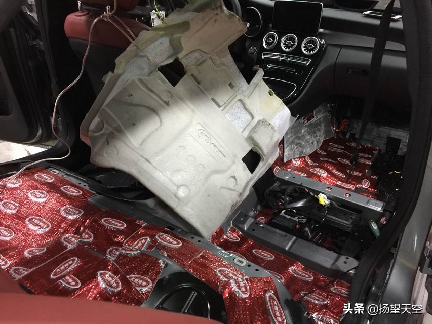 奔驰c隔音怎么样,奔驰glc300的隔音效果