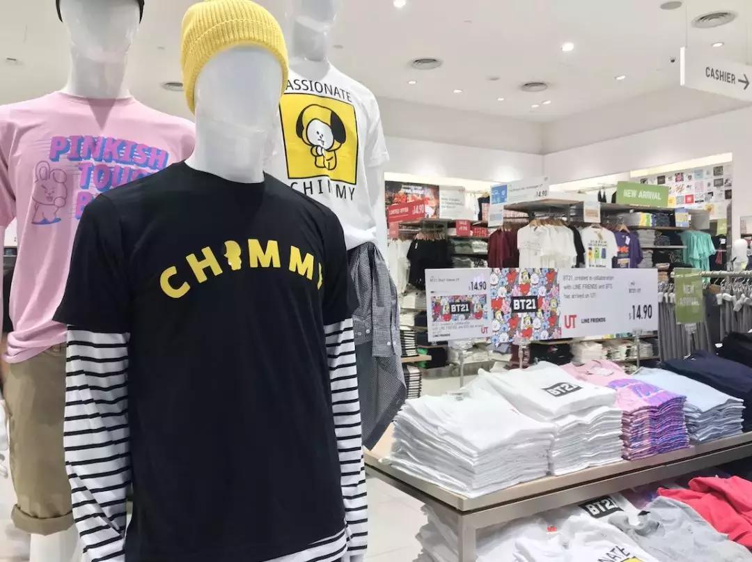 优衣库重磅t恤,优衣库xkaws联名衣服