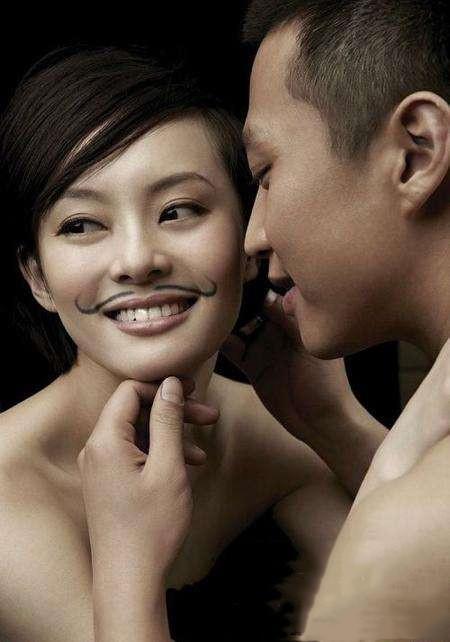 女星长胡子是怎样一种体验？颖宝俏皮，孙俪搞笑，baby丑哭了